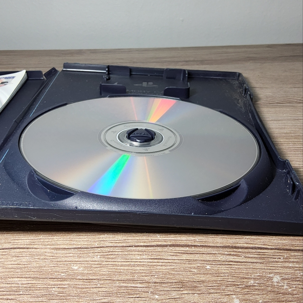 Madden 2004 For PS2 - Picture 3 of 4